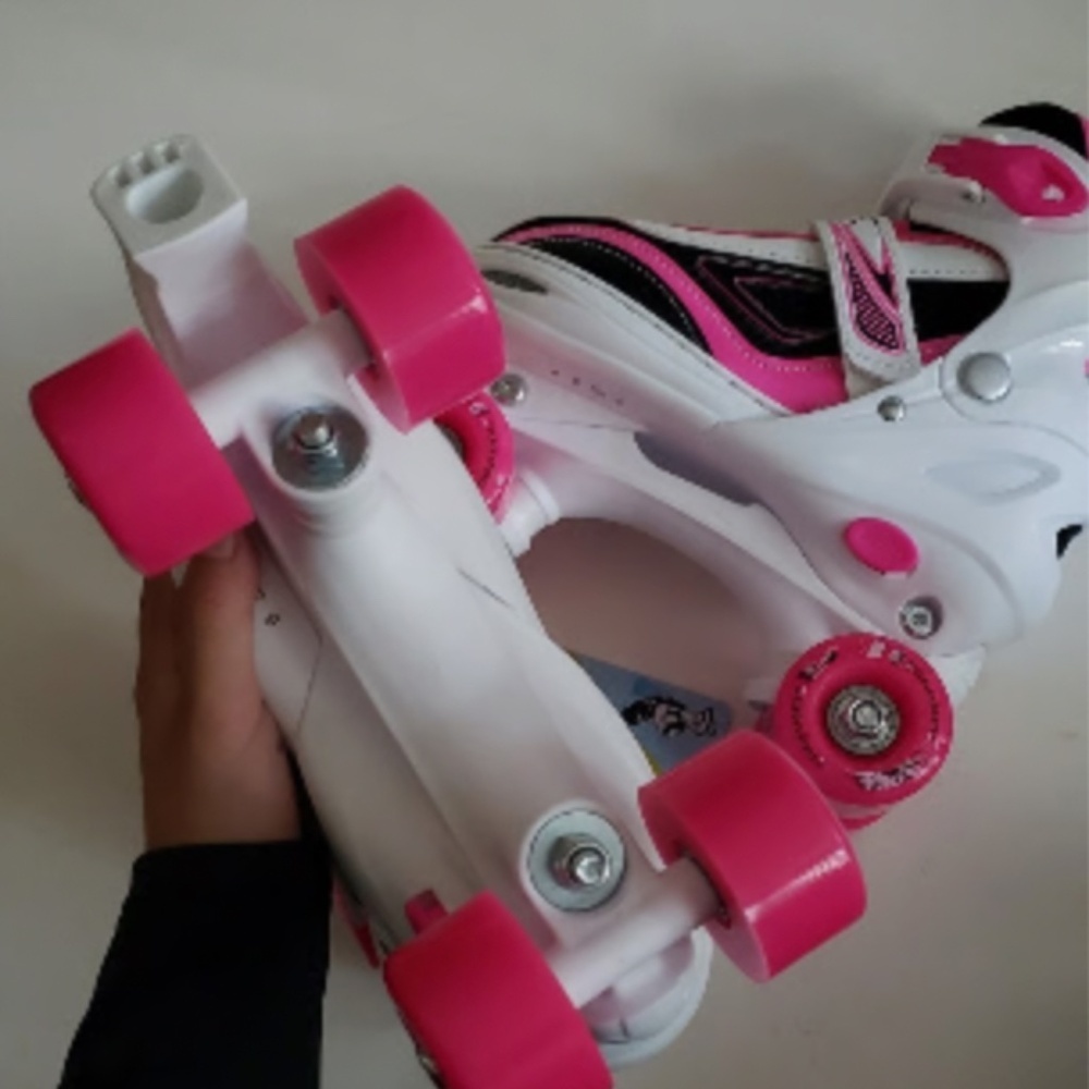 NIB Scale Sports Girls Adjustable Roller Skates Pink White Black Size 4-6 - Picture 5 of 8